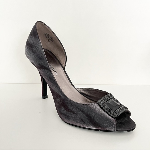 Anne Klein Shoes - Anne Klein Peep Toe Pumps Heels Size 7 Fabric Gray Plum Evening Elegant Wedding
